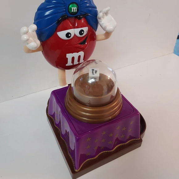 M&M's Mars 2008 Fun Fortunes Chocolate Candy Dispencer - The Great Red INI - Picture 10 of 11